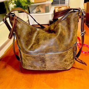 Large Dingo Leather City Safari